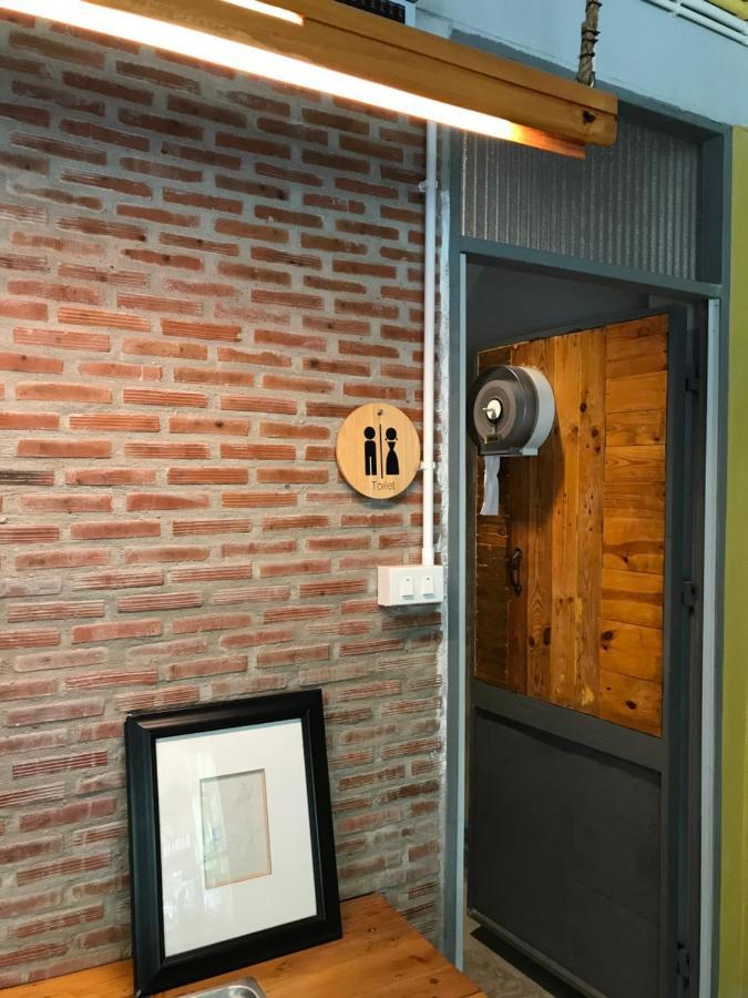 Nesuto Hostel Ramkamhaeng 52 Bangkok Exterior foto