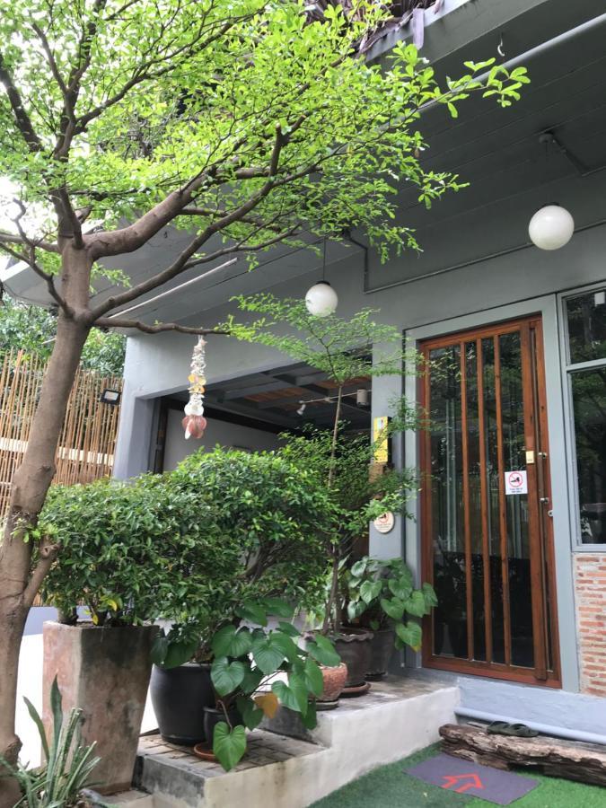 Nesuto Hostel Ramkamhaeng 52 Bangkok Exterior foto