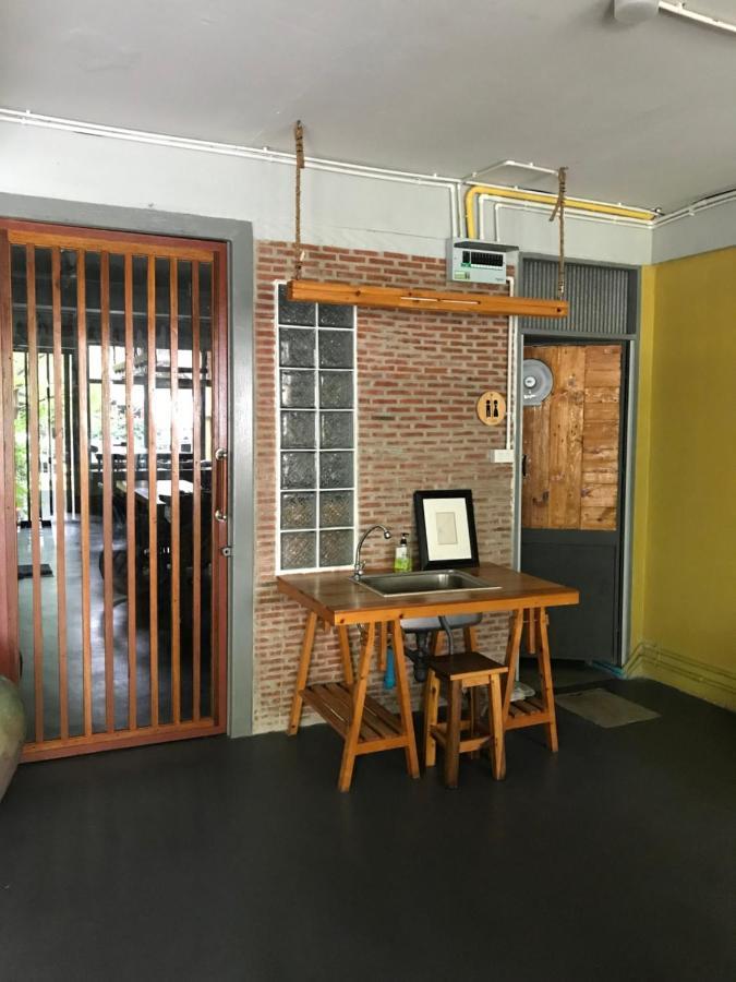 Nesuto Hostel Ramkamhaeng 52 Bangkok Exterior foto